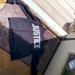 Ripped cropped shirt very stylish